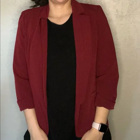 Burgundy Sahara Blazer Size Small (Fits Like size 4) - Picture 8 of 13